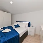 New 1st Floor In * Задар