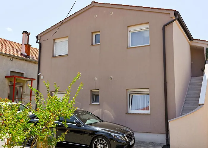 Appartement New 1st Floor In