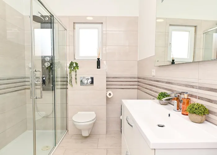 New 1st Floor In Appartement Zadar