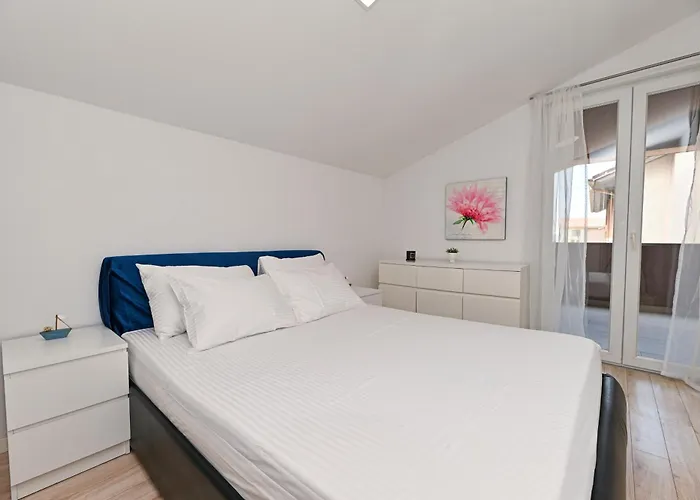 New 1st Floor In Appartement Zadar